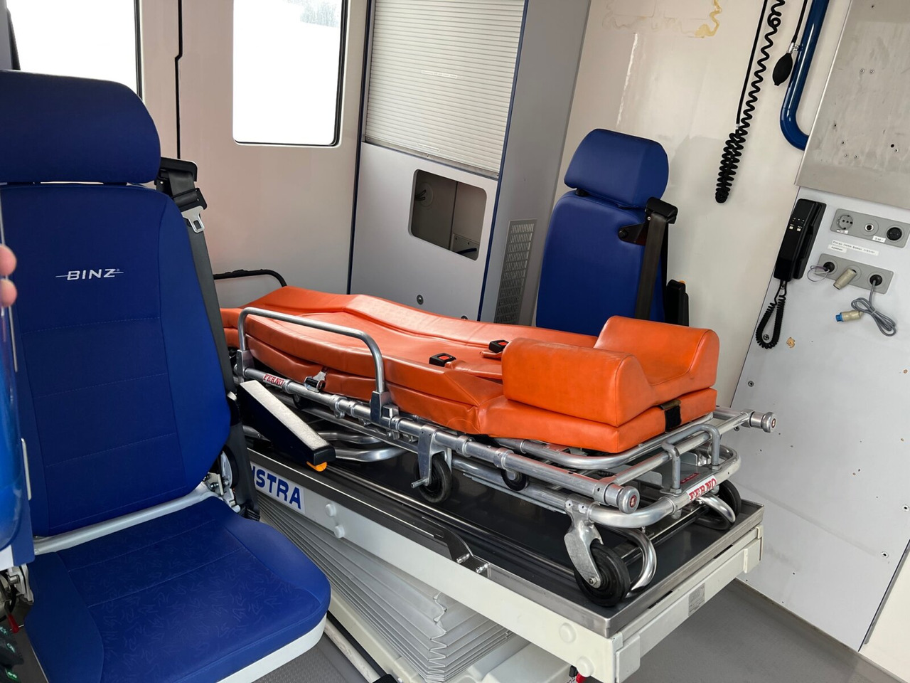 Mercedes-Benz Sprinter 313 CDI 4x2 Sprinter 313 CDI 4x2, Rettungswagen - Pogotowie: zdjęcie 3 Mercedes-Benz Sprinter 313 CDI 4x2 Sprinter 313 CDI 4x2, Rettungswagen - Pogotowie: zdjęcie 3