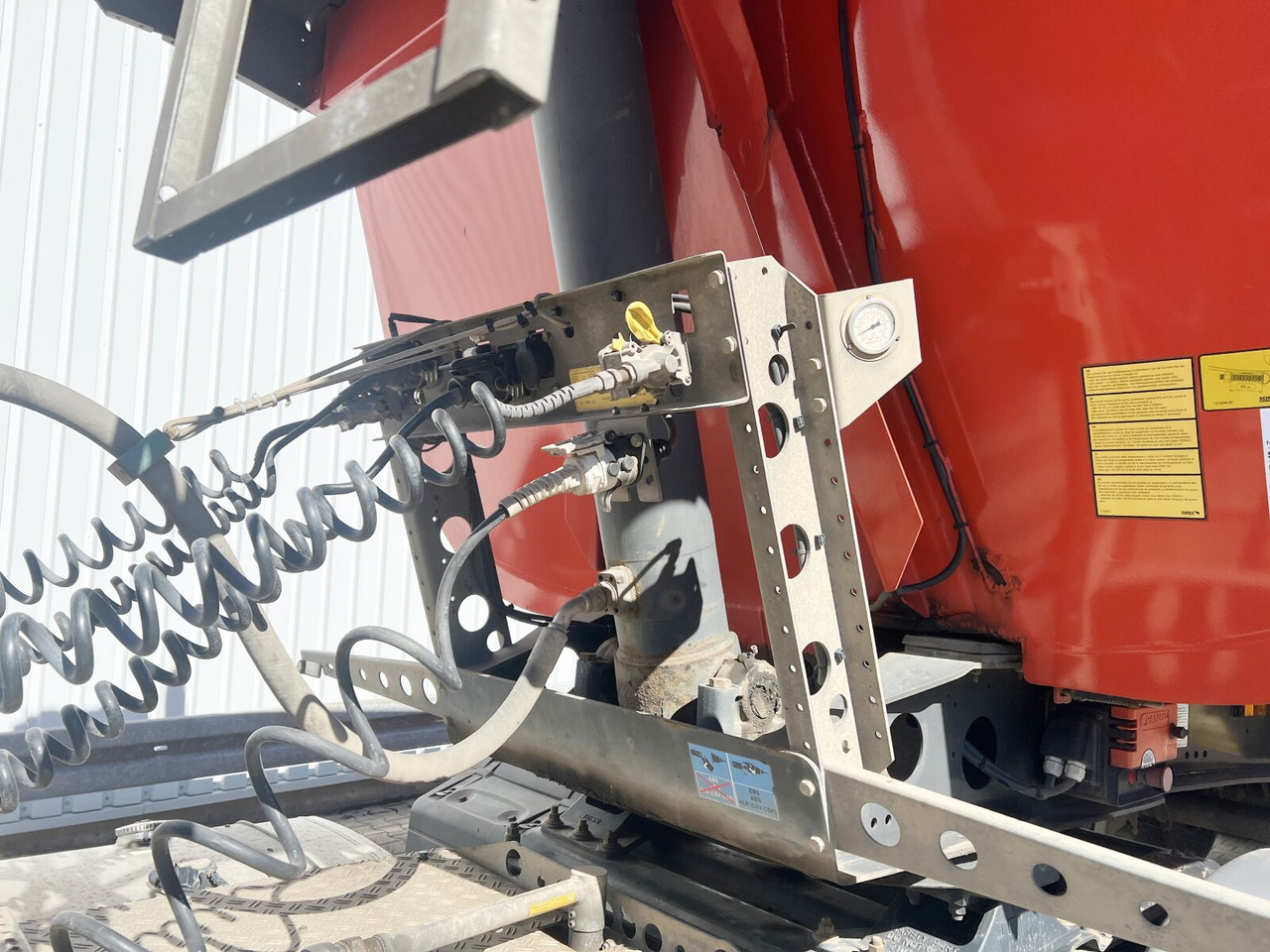 Schmitz Cargobull SKI 24 SL 7.2 SKI 24 SL 7.2, Thermo-Stahlmulde ca. 24m³, Liftachse, E-Verdeck - Naczepa: zdjęcie 5 Schmitz Cargobull SKI 24 SL 7.2 SKI 24 SL 7.2, Thermo-Stahlmulde ca. 24m³, Liftachse, E-Verdeck - Naczepa: zdjęcie 5