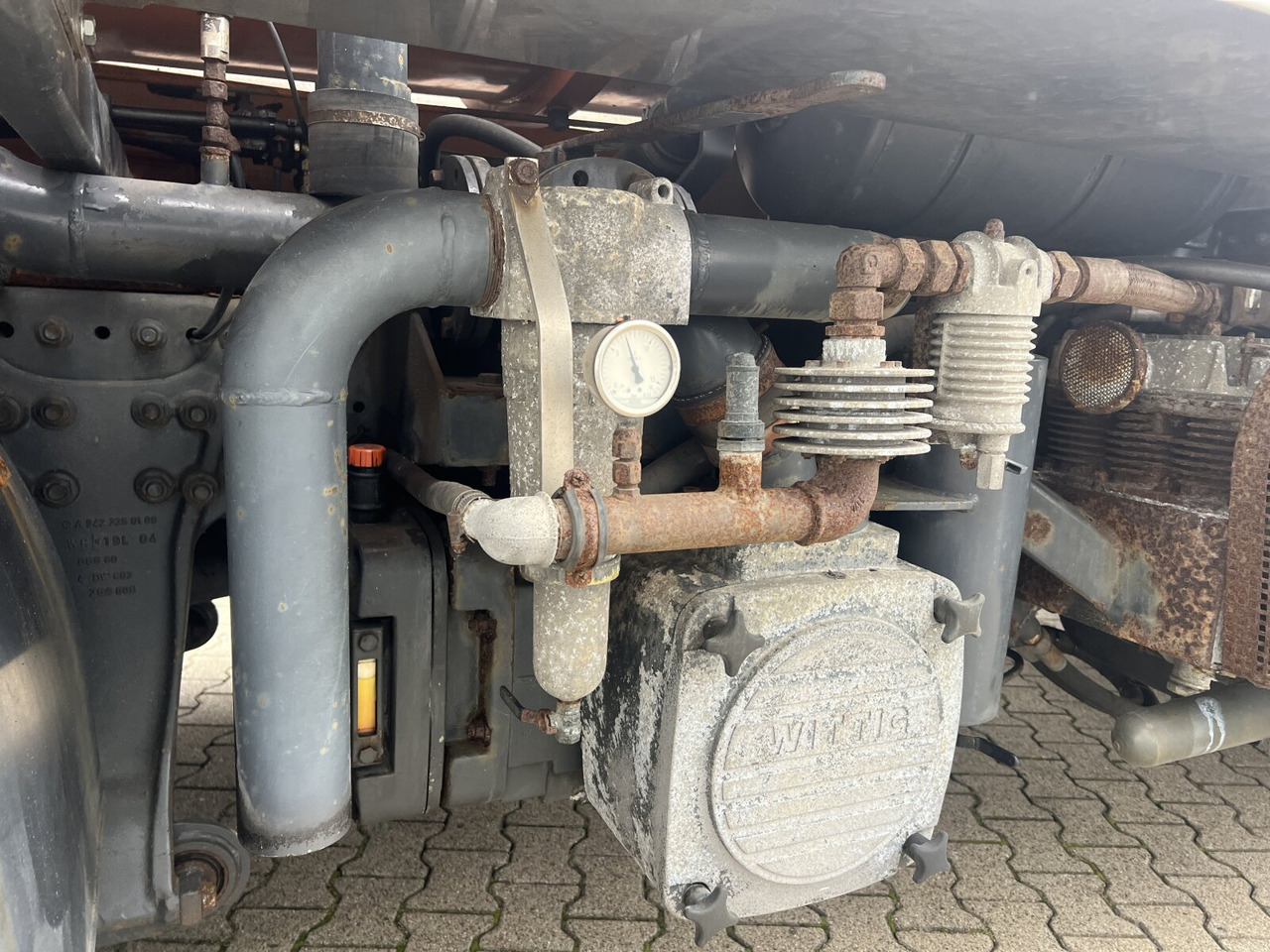 Mercedes-Benz Actros 2541 L 6x2 Actros 2541 L 6x2, Lenkachse, Küller Saug- und Spülwagen ca. 14m³ - Samochód ciężarowy: zdjęcie 3 Mercedes-Benz Actros 2541 L 6x2 Actros 2541 L 6x2, Lenkachse, Küller Saug- und Spülwagen ca. 14m³ - Samochód ciężarowy: zdjęcie 3