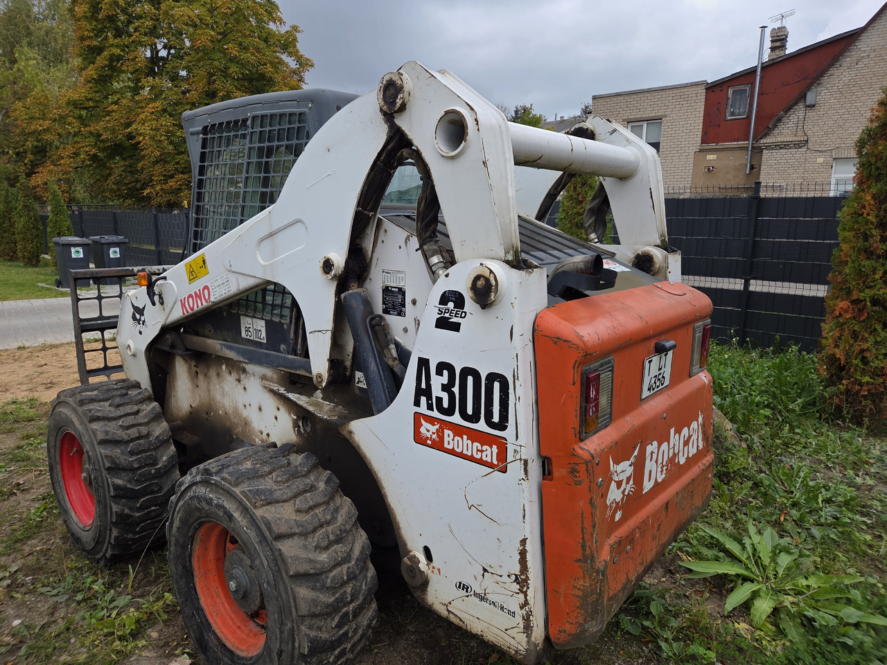 BOBCAT A300 - Miniładowarka: zdjęcie 3 BOBCAT A300 - Miniładowarka: zdjęcie 3