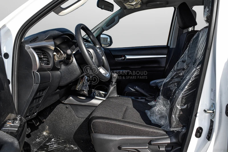 Toyota Hilux 4x4 Double Cabin - Pick-up, Samochód dostawczy doka: zdjęcie 5 Toyota Hilux 4x4 Double Cabin - Pick-up, Samochód dostawczy doka: zdjęcie 5