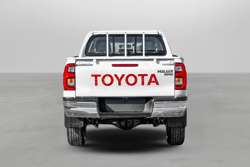 Toyota Hilux 4x4 Double Cabin - Pick-up, Samochód dostawczy doka: zdjęcie 4 Toyota Hilux 4x4 Double Cabin - Pick-up, Samochód dostawczy doka: zdjęcie 4