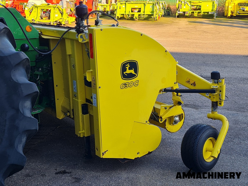 John Deere 630C pick-up - Sprzęt do sieczkarni: zdjęcie 3 John Deere 630C pick-up - Sprzęt do sieczkarni: zdjęcie 3