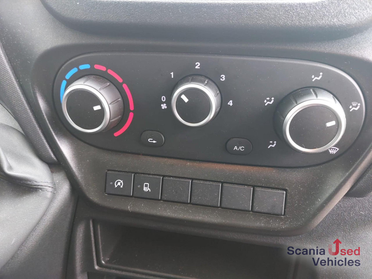 Dostawczy kontener IVECO 35 C 16 Koffer Ladebordwand: zdjęcie 15 Dostawczy kontener IVECO 35 C 16 Koffer Ladebordwand: zdjęcie 15