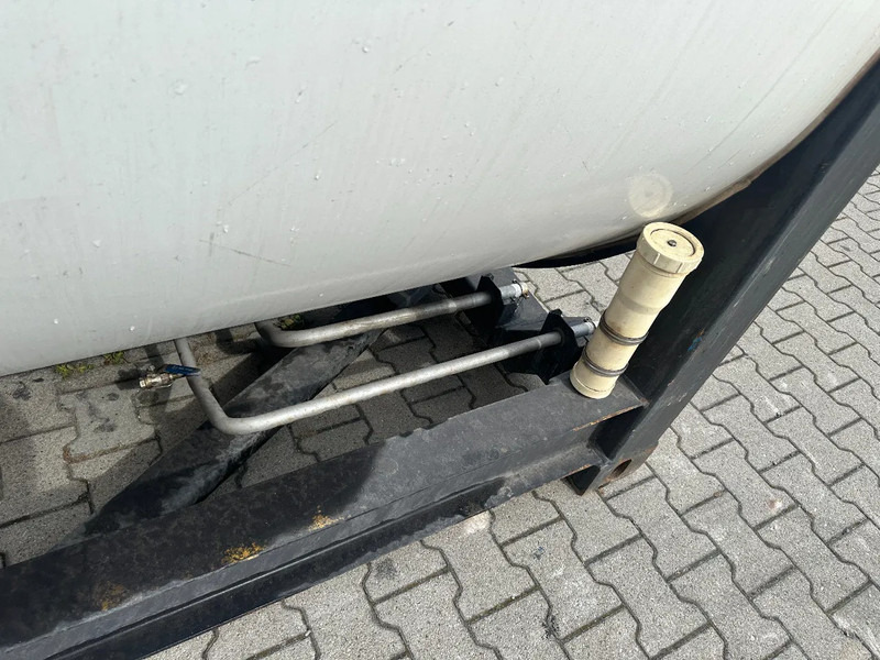 Kontener zbiornikowy CIMC 20FT ISO / 25.020L-1-COMP. / L4BN / UN Portable / T11 / test: 10-2027: zdjęcie 10 Kontener zbiornikowy CIMC 20FT ISO / 25.020L-1-COMP. / L4BN / UN Portable / T11 / test: 10-2027: zdjęcie 10