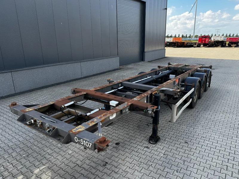 DESOT 20FT/30FT ADR-Chassis, Liftachse, Heckbundig, 2x vorhanden - Naczepa kontenerowiec/ System wymienny: zdjęcie 4 DESOT 20FT/30FT ADR-Chassis, Liftachse, Heckbundig, 2x vorhanden - Naczepa kontenerowiec/ System wymienny: zdjęcie 4