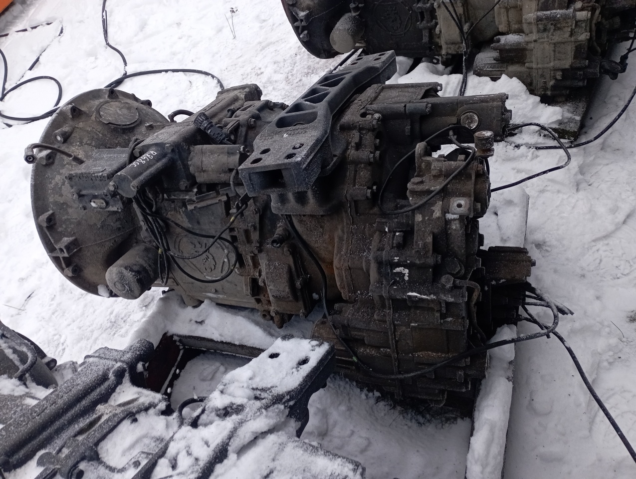 SCANIA R420 - Skrzynia biegów do Samochodów ciężarowych pod zabudowę: zdjęcie 2 SCANIA R420 - Skrzynia biegów do Samochodów ciężarowych pod zabudowę: zdjęcie 2