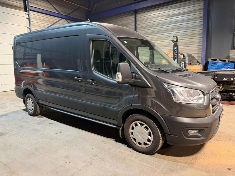 Ford Transit 350 L2H2 TREND - AUTO - CAMERA - NAVI - PDC - A/C - 2.0 D - 170HP - *NEW CONDITION / WIE NEU* - GREY METALLIC - Furgon: zdjęcie 1 Ford Transit 350 L2H2 TREND - AUTO - CAMERA - NAVI - PDC - A/C - 2.0 D - 170HP - *NEW CONDITION / WIE NEU* - GREY METALLIC - Furgon: zdjęcie 1