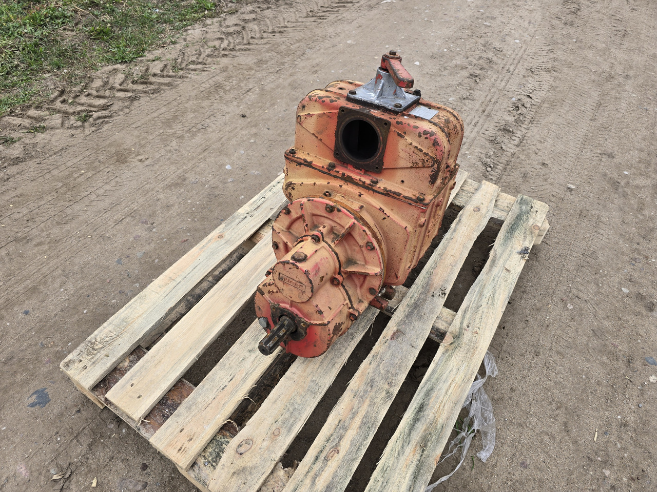 JUROP PNE 102 M (A 60 M) - Przyczepa asenizacyjna: zdjęcie 5 JUROP PNE 102 M (A 60 M) - Przyczepa asenizacyjna: zdjęcie 5