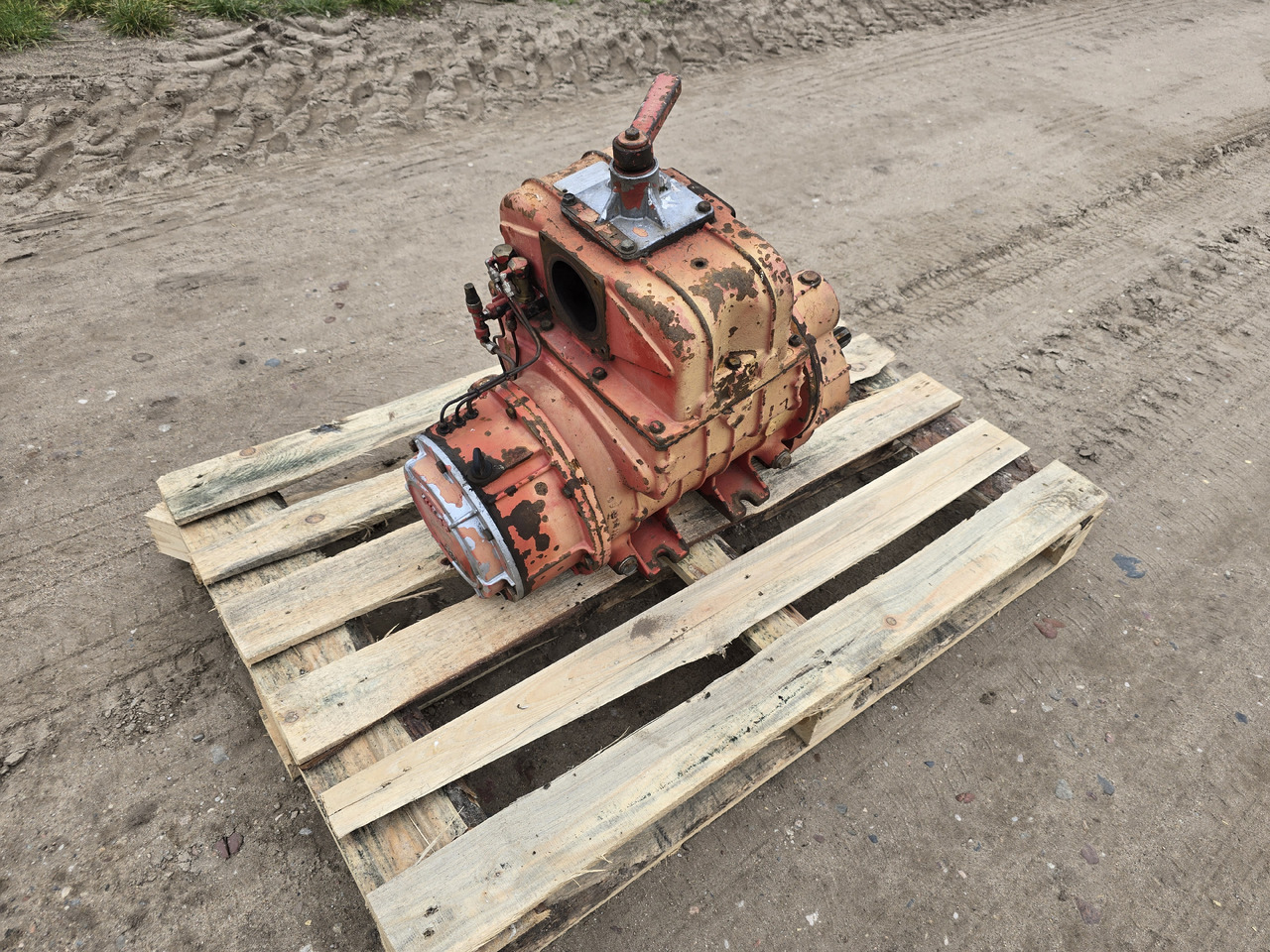 JUROP PNE 102 M (A 60 M) - Przyczepa asenizacyjna: zdjęcie 2 JUROP PNE 102 M (A 60 M) - Przyczepa asenizacyjna: zdjęcie 2