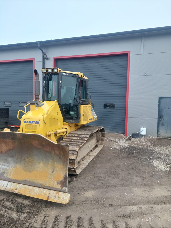 KOMATSU D51PX-22 - Spycharka: zdjęcie 4 KOMATSU D51PX-22 - Spycharka: zdjęcie 4