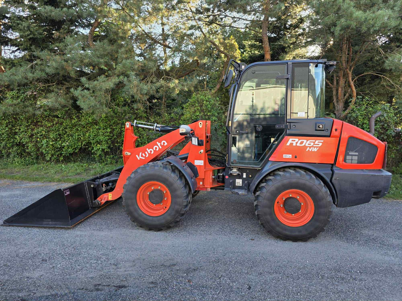 Kubota R065 HW - Ładowarka przegubowa: zdjęcie 2 Kubota R065 HW - Ładowarka przegubowa: zdjęcie 2