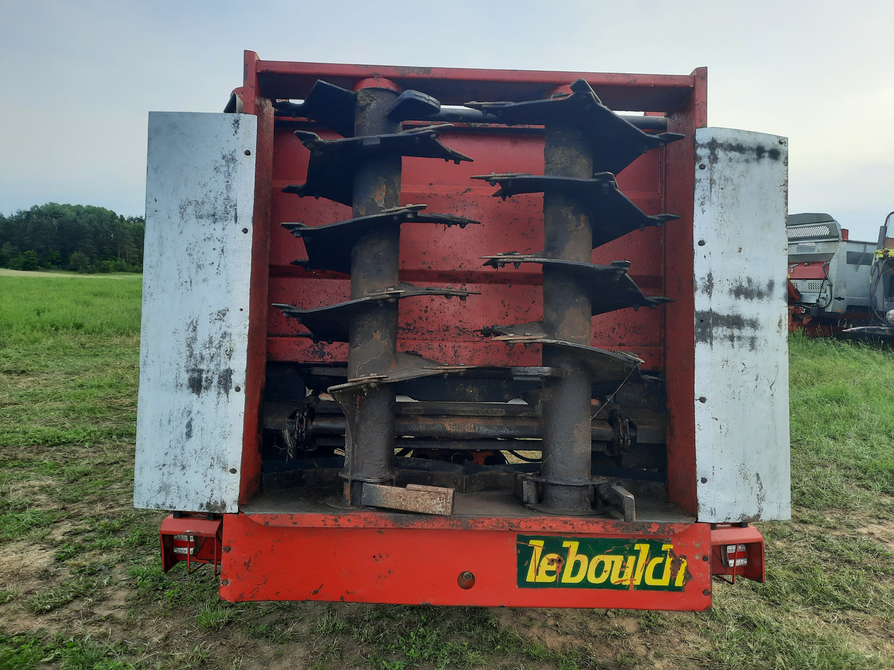 LEBOULCH MAXI HV210 - Rozrzutnik nawozów: zdjęcie 5 LEBOULCH MAXI HV210 - Rozrzutnik nawozów: zdjęcie 5