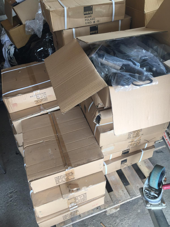 Lampa warsztatowa na 5 metrowym przewodzie zasilającym - Wyposażenie garażu/ Warsztatów: zdjęcie 4 Lampa warsztatowa na 5 metrowym przewodzie zasilającym - Wyposażenie garażu/ Warsztatów: zdjęcie 4