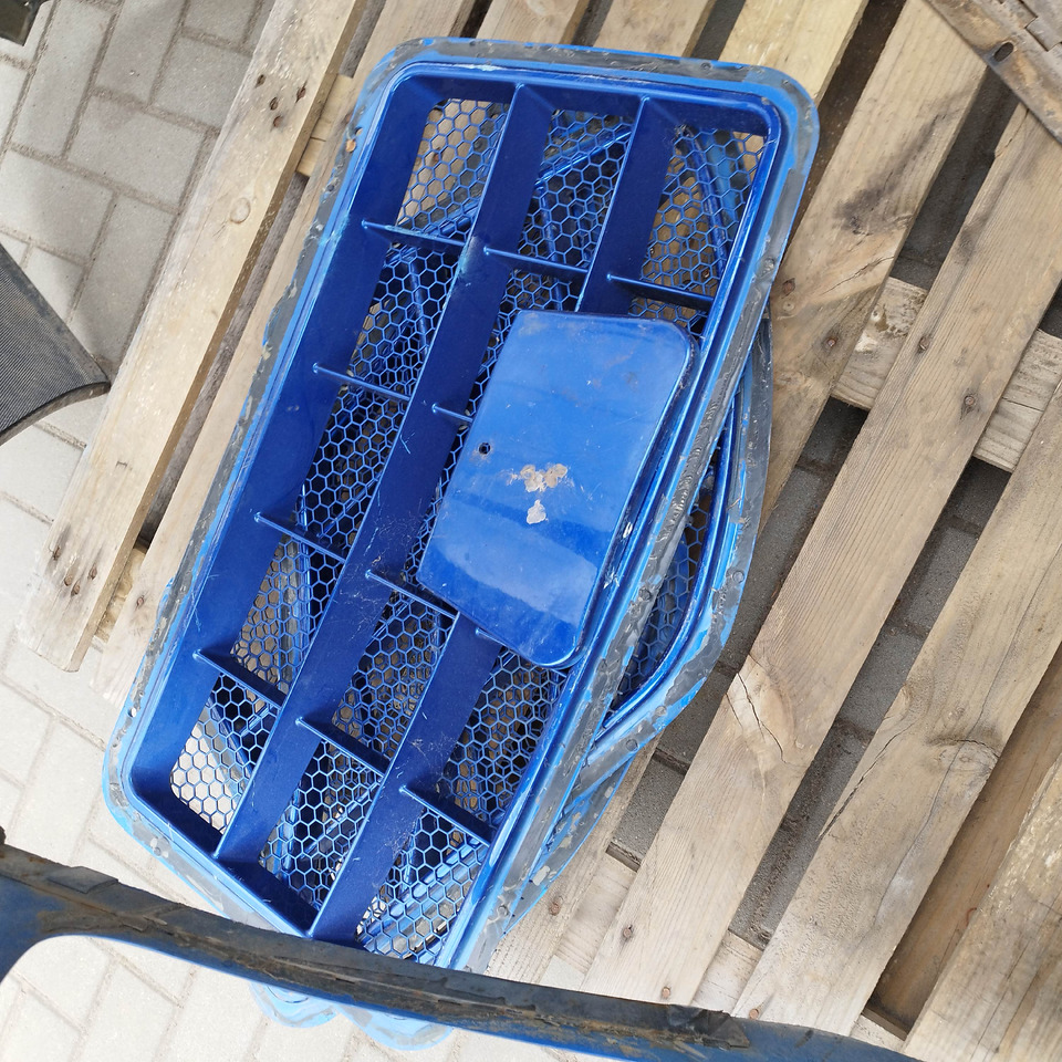 New Holland T8 - Nadwozie i zewnętrzne elementy do Maszyn rolniczych: zdjęcie 4 New Holland T8 - Nadwozie i zewnętrzne elementy do Maszyn rolniczych: zdjęcie 4