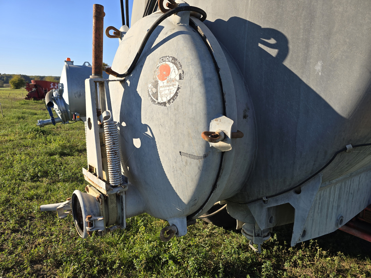 PICHON S.A. TL15 - Przyczepa asenizacyjna: zdjęcie 2 PICHON S.A. TL15 - Przyczepa asenizacyjna: zdjęcie 2