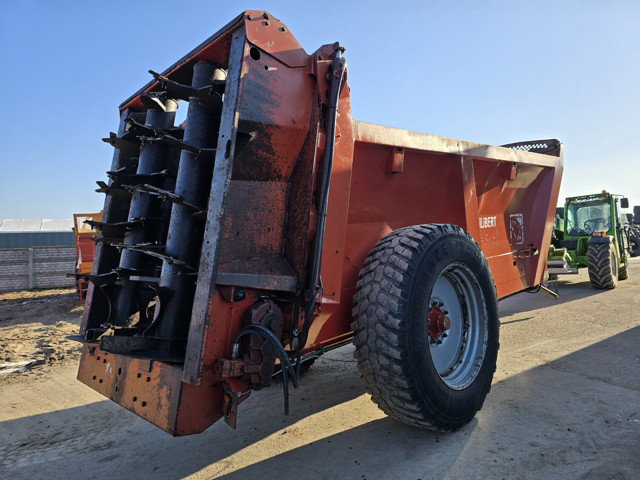 - Rozrzutnik nawozów: zdjęcie 5 - Rozrzutnik nawozów: zdjęcie 5