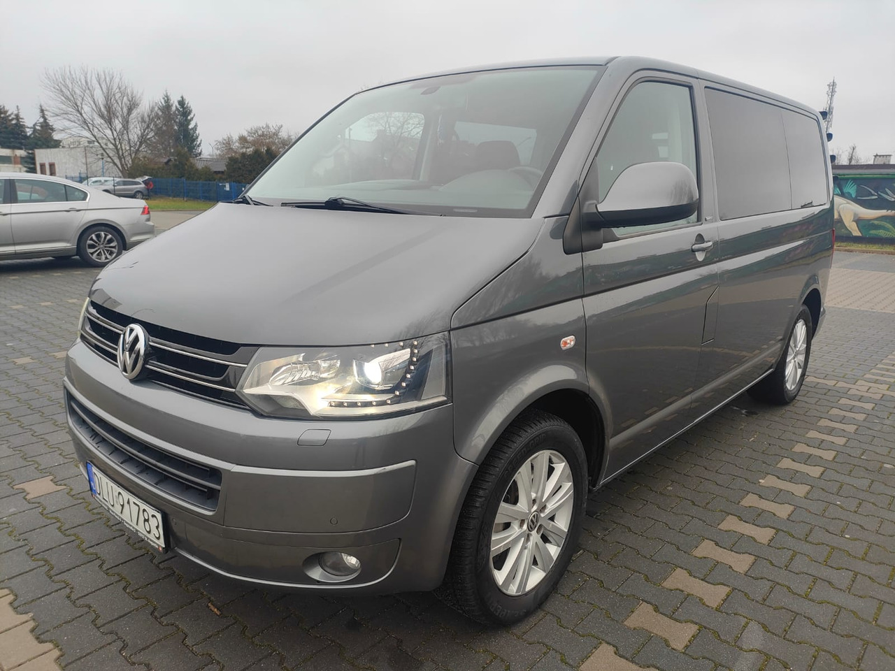 Volkswagen Multivan - Samochód osobowy: zdjęcie 1 Volkswagen Multivan - Samochód osobowy: zdjęcie 1