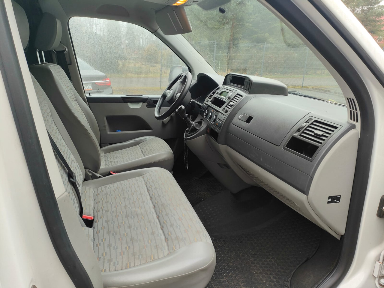 Volkswagen Transporter T 5.1 - Samochód osobowy: zdjęcie 4 Volkswagen Transporter T 5.1 - Samochód osobowy: zdjęcie 4