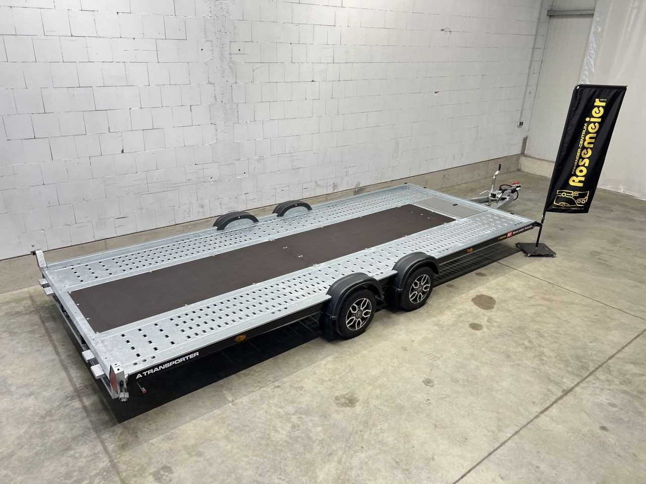 BRIAN_JAMES A Transporter 130-5521-35-2-12 Autotransporter - Przyczepa do przewozu samochodów: zdjęcie 4 BRIAN_JAMES A Transporter 130-5521-35-2-12 Autotransporter - Przyczepa do przewozu samochodów: zdjęcie 4