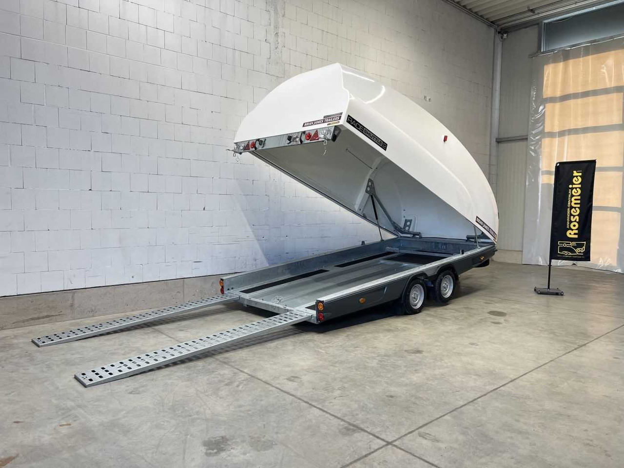 BRIAN_JAMES Race Shuttle 2 Autotransporter geschlossen - Przyczepa do przewozu samochodów: zdjęcie 3 BRIAN_JAMES Race Shuttle 2 Autotransporter geschlossen - Przyczepa do przewozu samochodów: zdjęcie 3