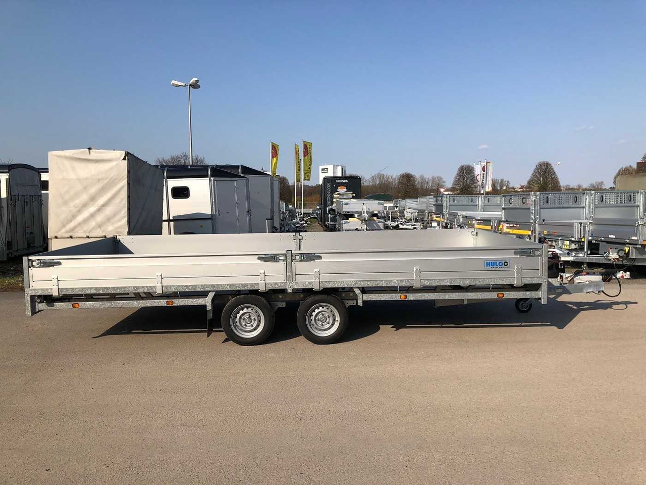 HULCO Medax-2 3000 Hochlader - Przyczepa samochodowa: zdjęcie 1 HULCO Medax-2 3000 Hochlader - Przyczepa samochodowa: zdjęcie 1