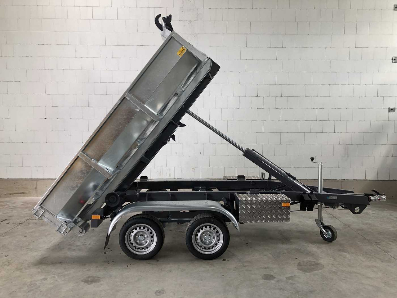 VEZEKO Konos 35 Mulde 400 Muldenkipper - Przyczepa do hakowca/ Bramowca: zdjęcie 5 VEZEKO Konos 35 Mulde 400 Muldenkipper - Przyczepa do hakowca/ Bramowca: zdjęcie 5