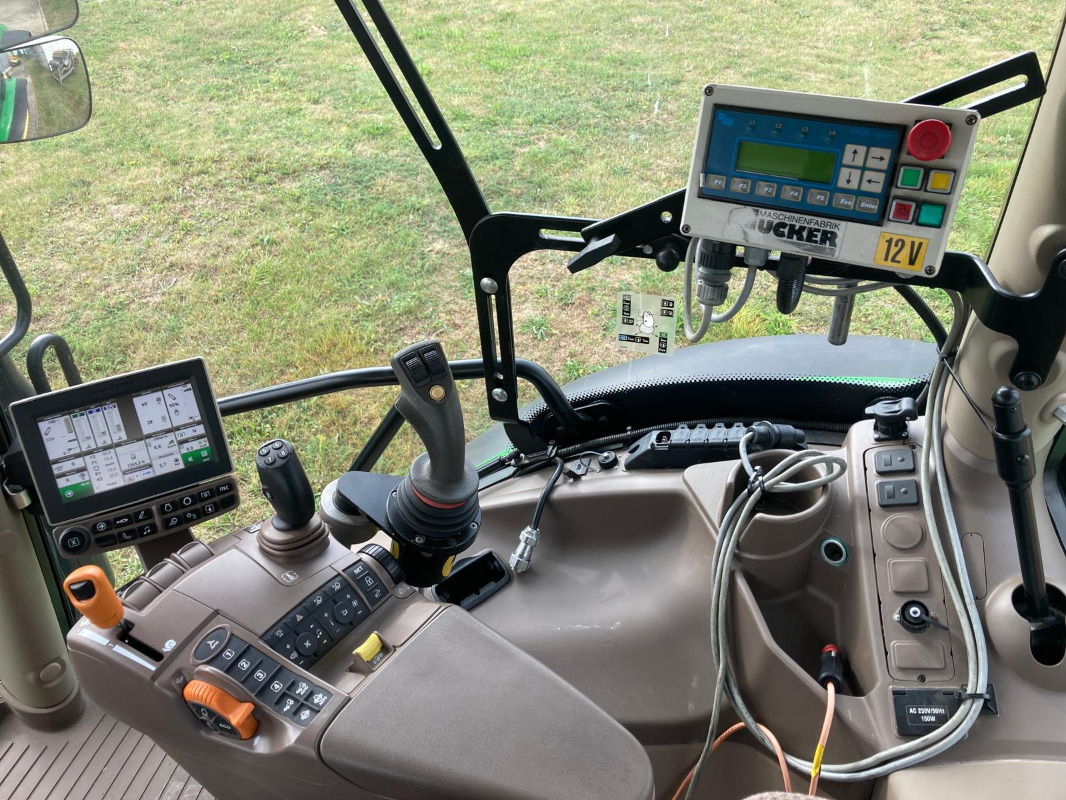 John Deere 6110R - Ciągnik rolniczy: zdjęcie 3 John Deere 6110R - Ciągnik rolniczy: zdjęcie 3