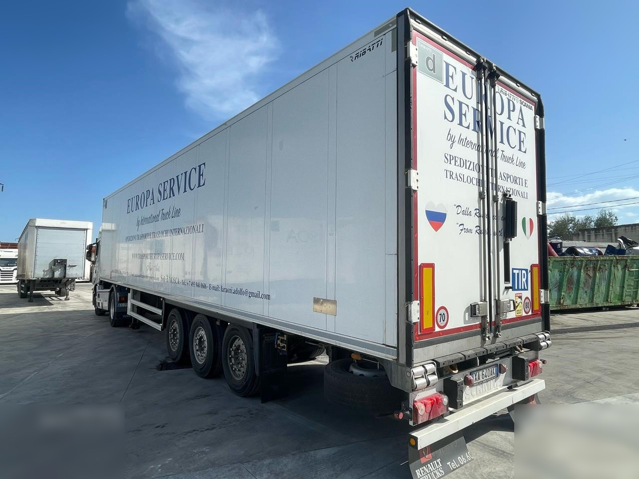 SCHMITZ CARGOBULL - Naczepa chłodnia: zdjęcie 2 SCHMITZ CARGOBULL - Naczepa chłodnia: zdjęcie 2