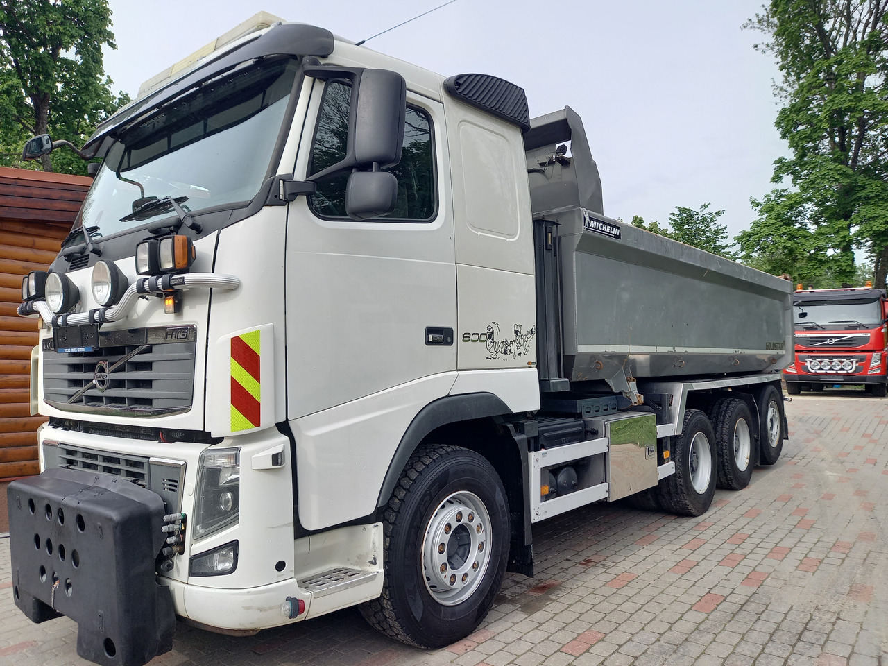 VOLVO FH16, 8x4, BIG AXLES, RETARDER, GW 39500 KG - Wywrotka: zdjęcie 1 VOLVO FH16, 8x4, BIG AXLES, RETARDER, GW 39500 KG - Wywrotka: zdjęcie 1