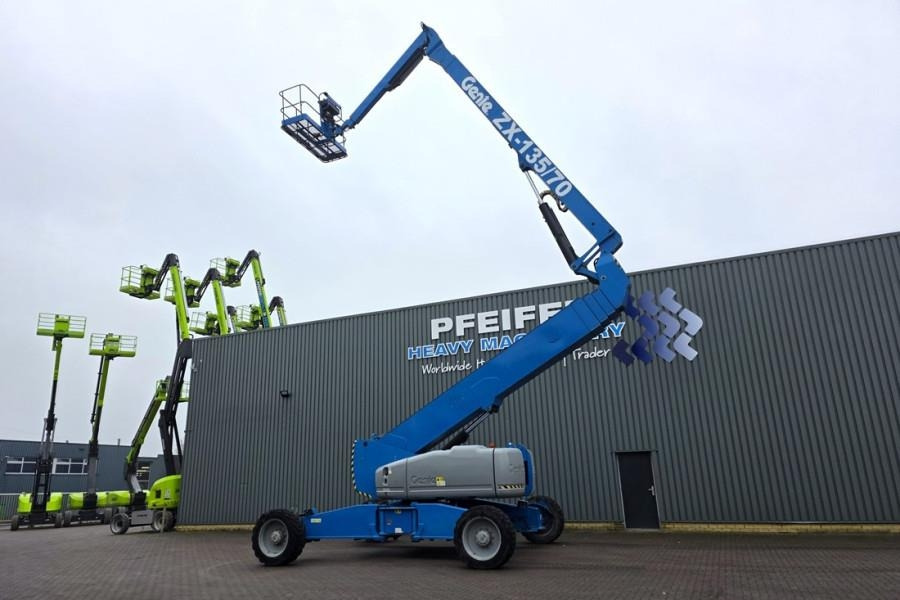 Genie ZX135/70 Diesel, 4x4x4 Drive, 43m Lifting Height, - Podnośnik przegubowy: zdjęcie 2 Genie ZX135/70 Diesel, 4x4x4 Drive, 43m Lifting Height, - Podnośnik przegubowy: zdjęcie 2