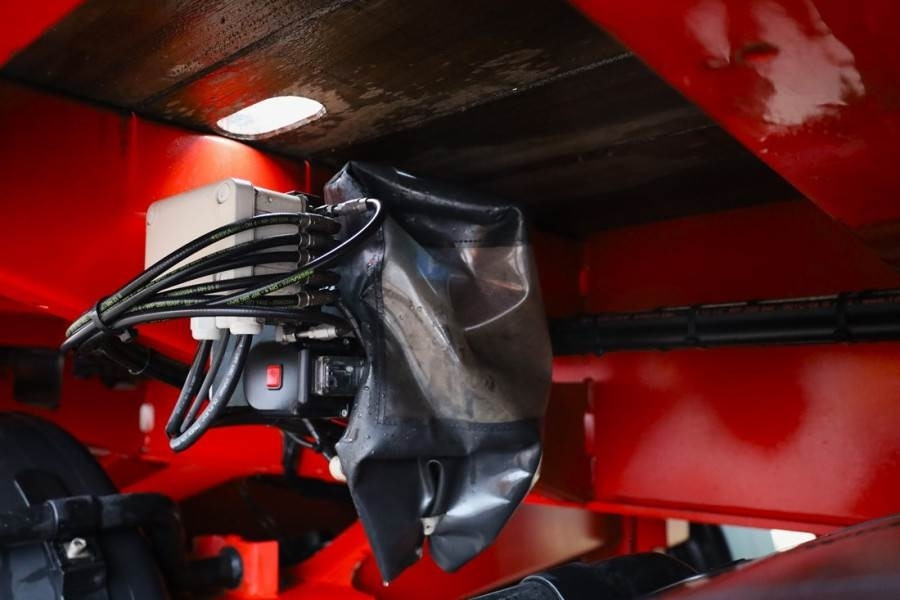 Naczepa platforma/ Burtowa MAX Trailer MAX410 The MAX410 with hydro-mechanical" steering: zdjęcie 10