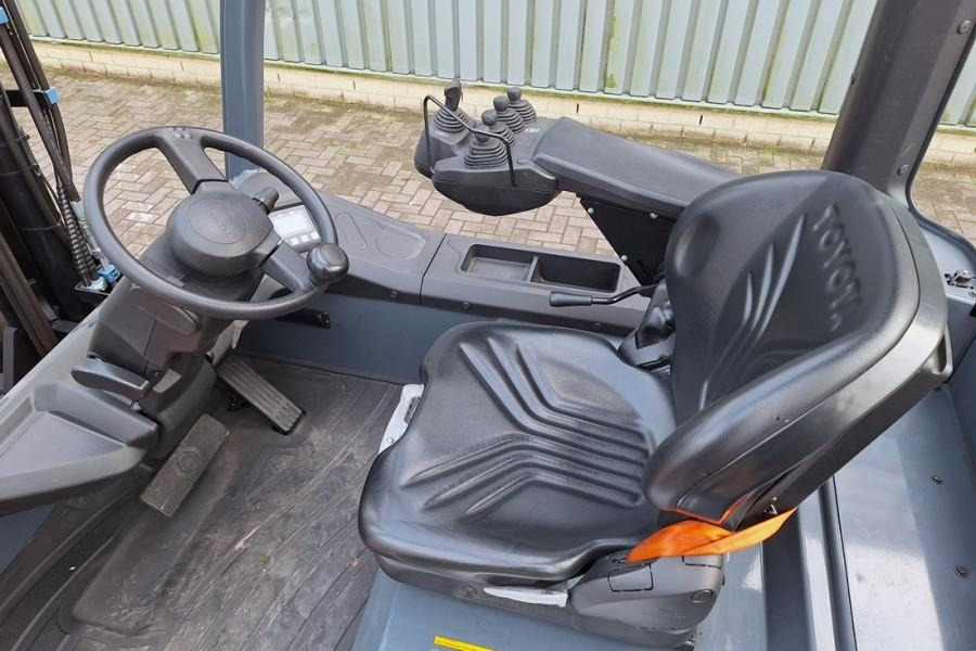 Toyota 9FBM70T Electric, 7 Tons Capacity, Lift Height 4.7 - Wózek widłowy diesel: zdjęcie 4 Toyota 9FBM70T Electric, 7 Tons Capacity, Lift Height 4.7 - Wózek widłowy diesel: zdjęcie 4