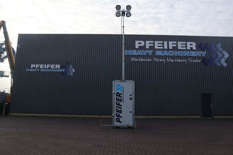 Trime X-BOX M 4 x 320W Valid inspection, *Guarantee! Max - Maszt oświetleniowy: zdjęcie 5 Trime X-BOX M 4 x 320W Valid inspection, *Guarantee! Max - Maszt oświetleniowy: zdjęcie 5