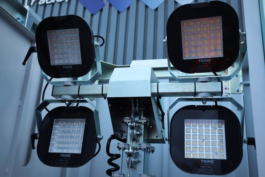 Trime X-BOX M 4x160W Valid inspection, *Guarantee! - Maszt oświetleniowy: zdjęcie 4 Trime X-BOX M 4x160W Valid inspection, *Guarantee! - Maszt oświetleniowy: zdjęcie 4