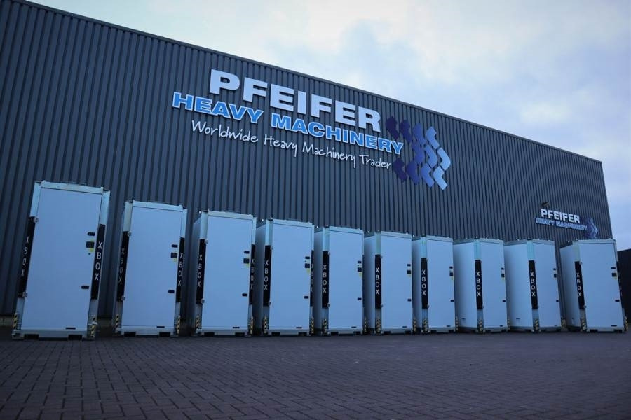 Trime X-BOX M 4x320W Valid inspection, *Guarantee! Max B - Maszt oświetleniowy: zdjęcie 2 Trime X-BOX M 4x320W Valid inspection, *Guarantee! Max B - Maszt oświetleniowy: zdjęcie 2