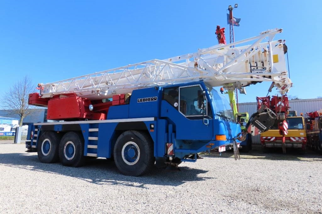 Liebherr LTM 1055-1 - Żuraw szosowo-terenowy: zdjęcie 2 Liebherr LTM 1055-1 - Żuraw szosowo-terenowy: zdjęcie 2