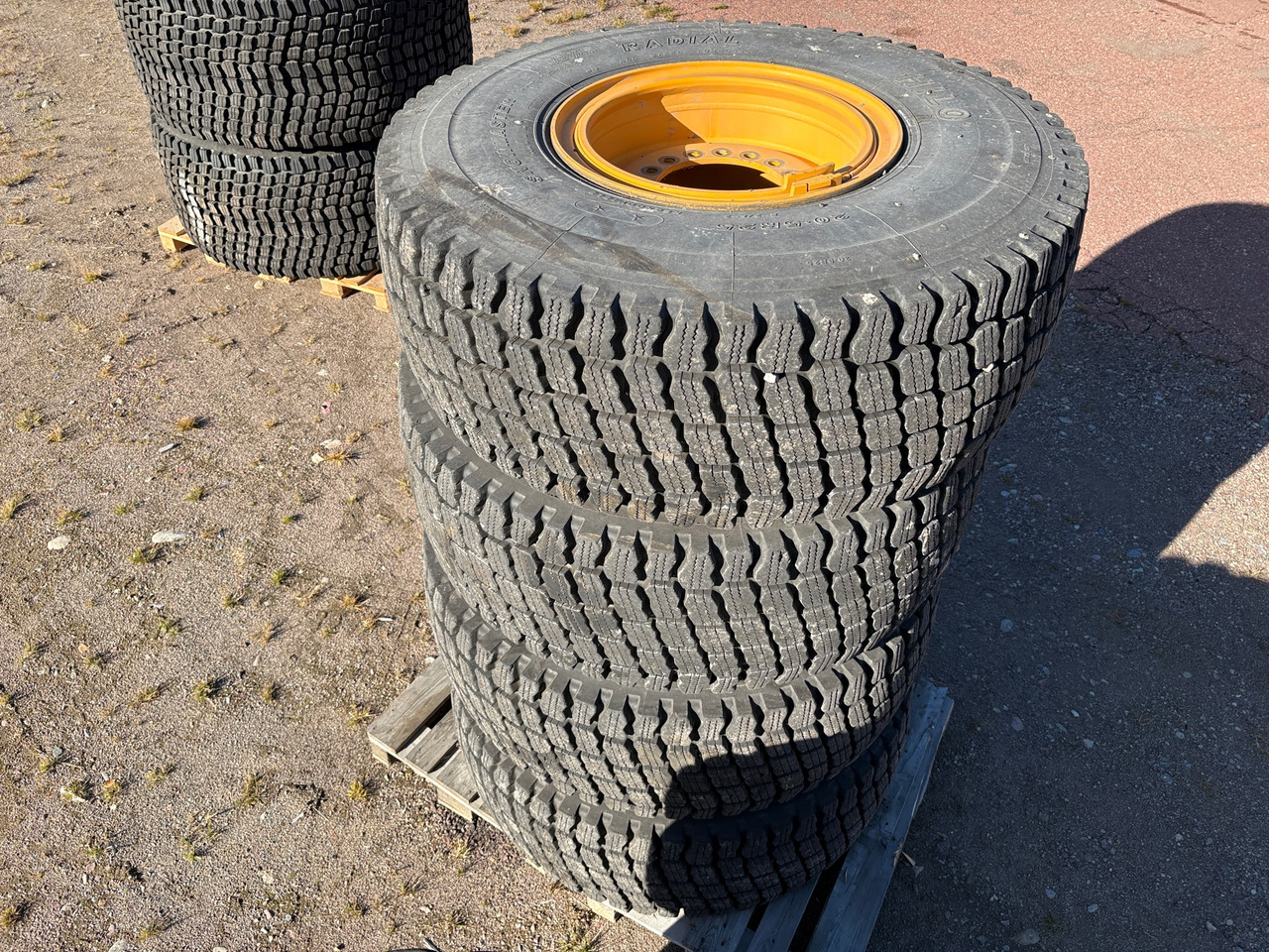 Hilo Snowmaster - Opona do Maszyn budowlanych: zdjęcie 1 Hilo Snowmaster - Opona do Maszyn budowlanych: zdjęcie 1