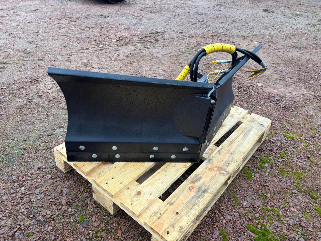 Kova - Pług do śniegu: zdjęcie 1 Kova - Pług do śniegu: zdjęcie 1