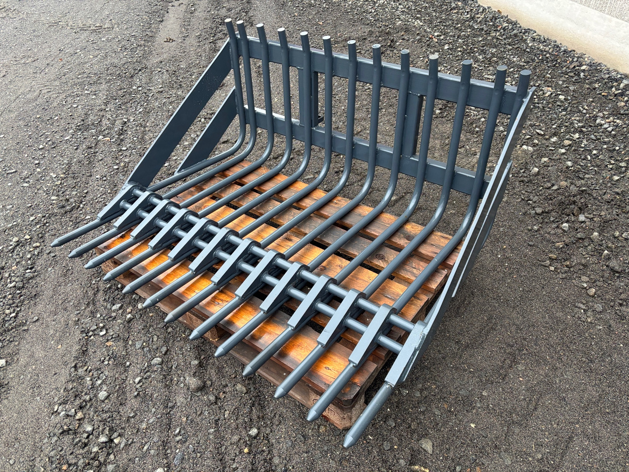 Avant 1350 mm - Osprzęt do Maszyn rolniczych: zdjęcie 1 Avant 1350 mm - Osprzęt do Maszyn rolniczych: zdjęcie 1