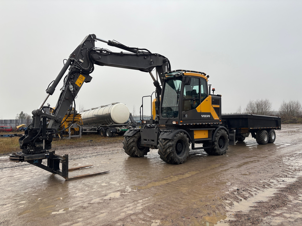 Volvo EWR150E - Koparka: zdjęcie 1 Volvo EWR150E - Koparka: zdjęcie 1