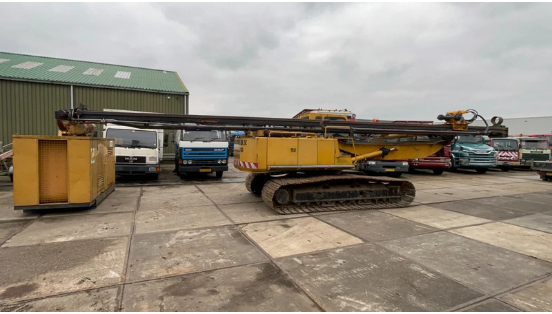 JCB JS 200 LC - Wiertnica: zdjęcie 2 JCB JS 200 LC - Wiertnica: zdjęcie 2