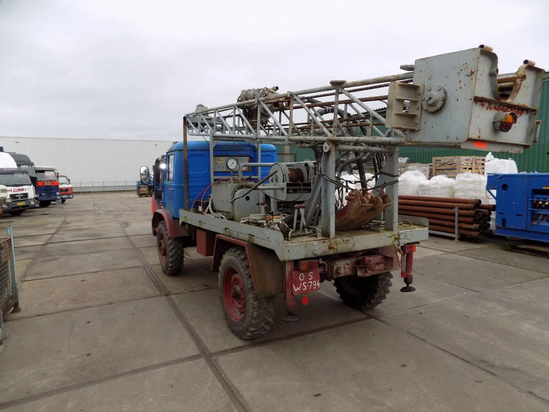 Unimog Mercedes S 404 boormachine Bomag - Wiertnica: zdjęcie 2 Unimog Mercedes S 404 boormachine Bomag - Wiertnica: zdjęcie 2
