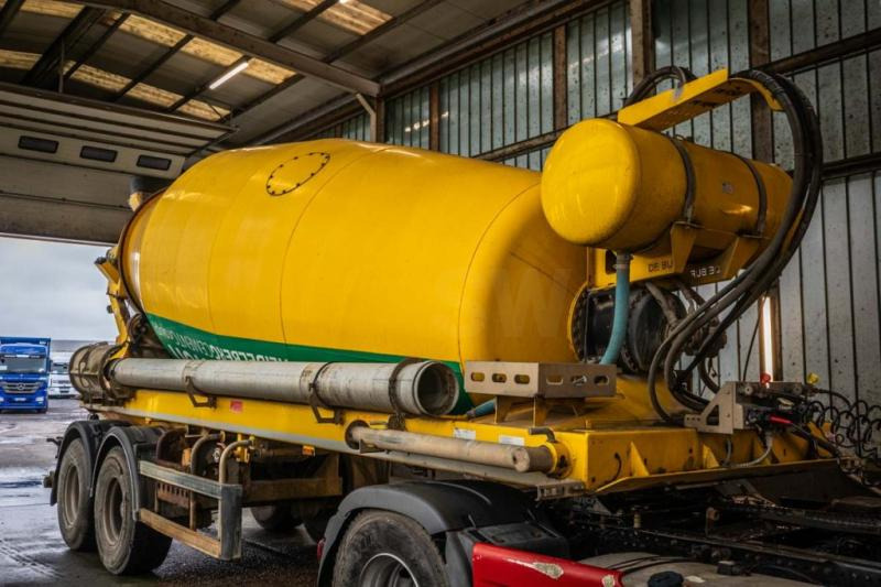 DE BUF BETON MIXER/MALAXEUR/MISCHER 12M3 - Naczepa betonomieszarka: zdjęcie 2 DE BUF BETON MIXER/MALAXEUR/MISCHER 12M3 - Naczepa betonomieszarka: zdjęcie 2