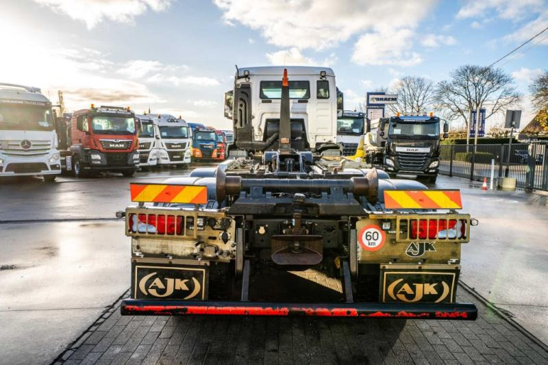 MAN TGS 33.470 BL - 64 456 KM - Ciężarówka hakowiec: zdjęcie 5 MAN TGS 33.470 BL - 64 456 KM - Ciężarówka hakowiec: zdjęcie 5