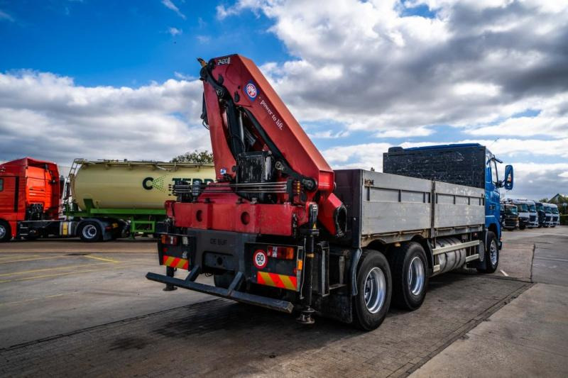 Volvo FH 12-340 - HMF 2420 K6 (2012) - Samochód ciężarowy skrzyniowy/ Platforma, Samochod ciężarowy z HDS: zdjęcie 4 Volvo FH 12-340 - HMF 2420 K6 (2012) - Samochód ciężarowy skrzyniowy/ Platforma, Samochod ciężarowy z HDS: zdjęcie 4