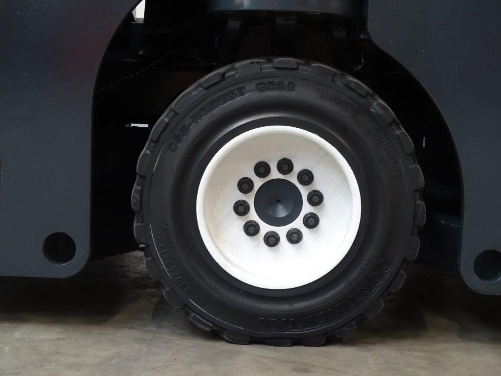 Combilift C3000 - Wózek 4-kierunkowy: zdjęcie 2 Combilift C3000 - Wózek 4-kierunkowy: zdjęcie 2