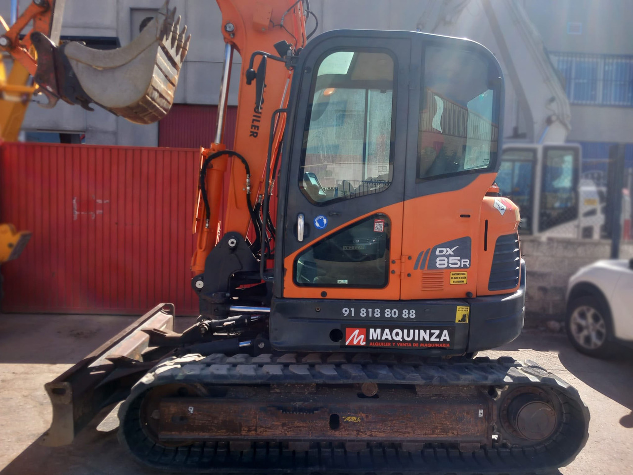 DOOSAN DX85R-3 - Minikoparka: zdjęcie 1 DOOSAN DX85R-3 - Minikoparka: zdjęcie 1