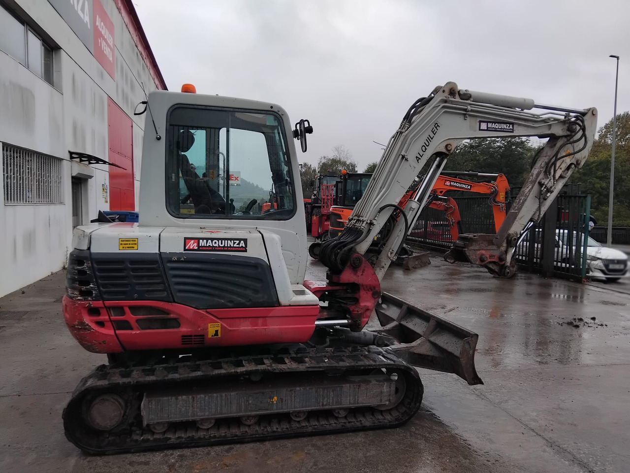 TAKEUCHI TB250 - Minikoparka: zdjęcie 1 TAKEUCHI TB250 - Minikoparka: zdjęcie 1