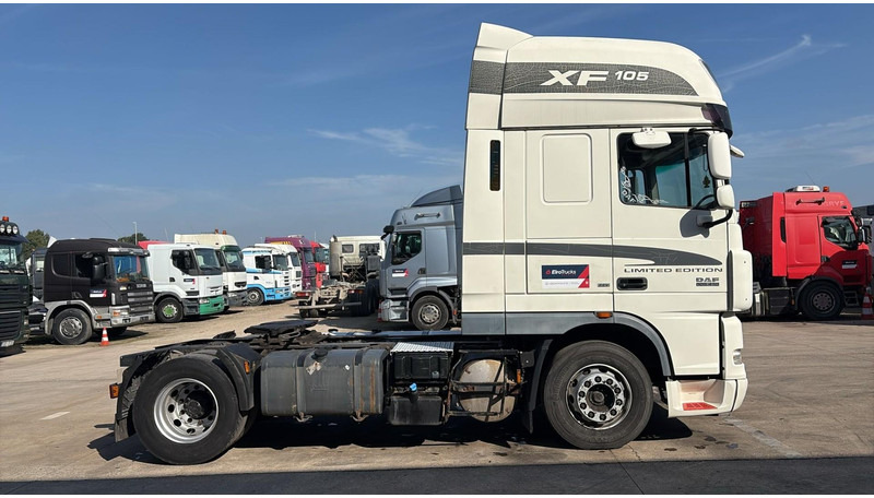 DAF 105 XF 410 (BOITE MANUELLE / MANUAL GEARBOX) - Ciągnik siodłowy: zdjęcie 4 DAF 105 XF 410 (BOITE MANUELLE / MANUAL GEARBOX) - Ciągnik siodłowy: zdjęcie 4